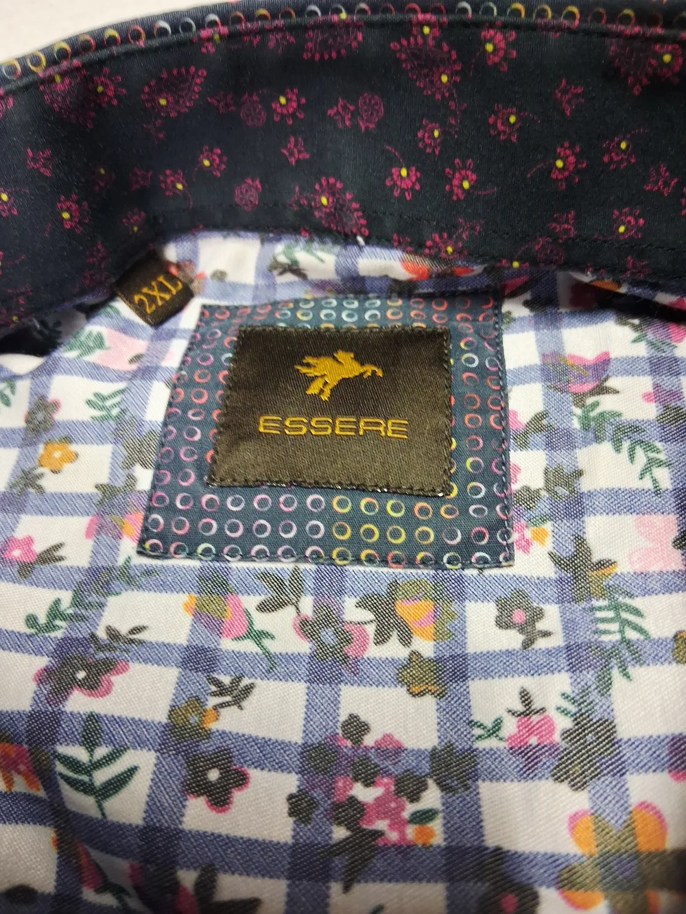 ESSERE Classic Men's Casual Button-Down Shirt in Deep Navy Pattern - Picture 6 of 7